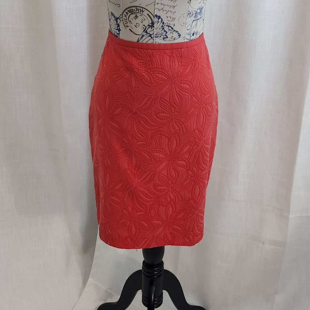 Pencil skirt - Red lined, fitted, textured skirt. The Limited. Sz 14